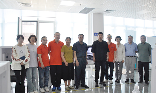 ������ѣ�������������ʹ���ش�������̲��ֳ����ơ�ѭ������ϸ������Ⱦɫ�ǡ�